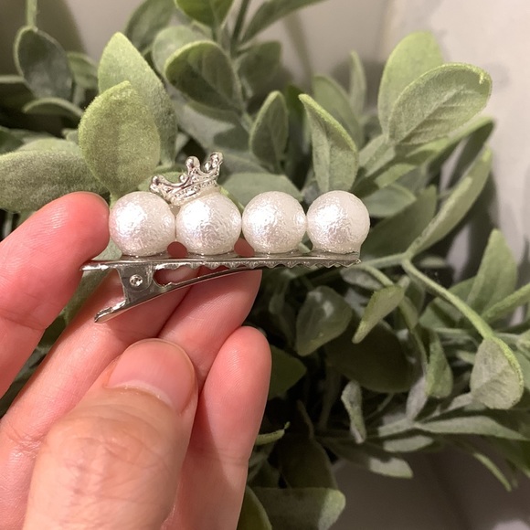 Hand Made Hair Clip - Picture 2 of 3